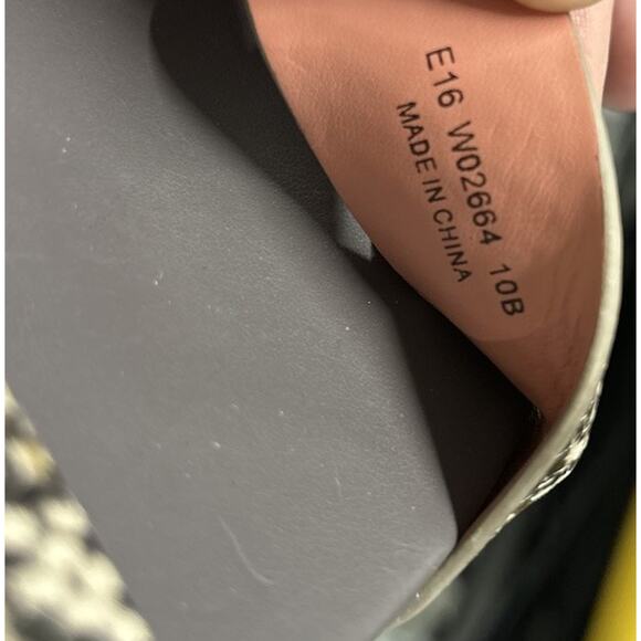 Cole Haan Zerogrand Criss Cross Comfort Sandals Snakeskin Women's Size 10 B - Picture 15 of 15